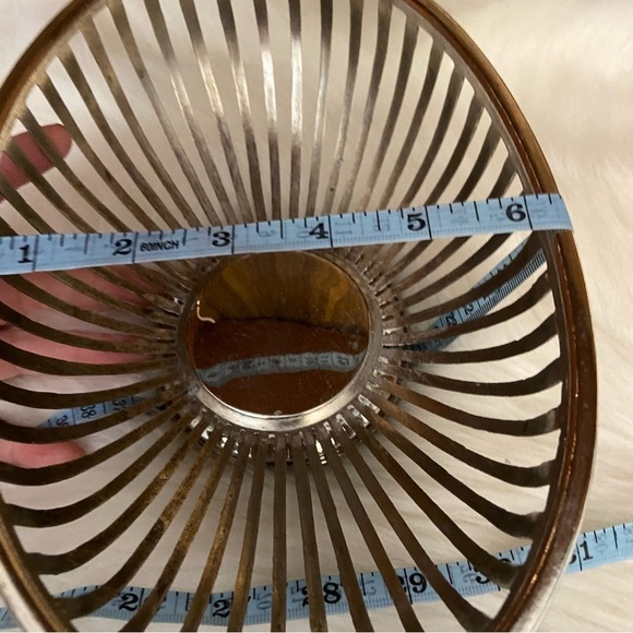 Vintage Silver plated wire fruit basket made in Hong Kong - Picture 12 of 13